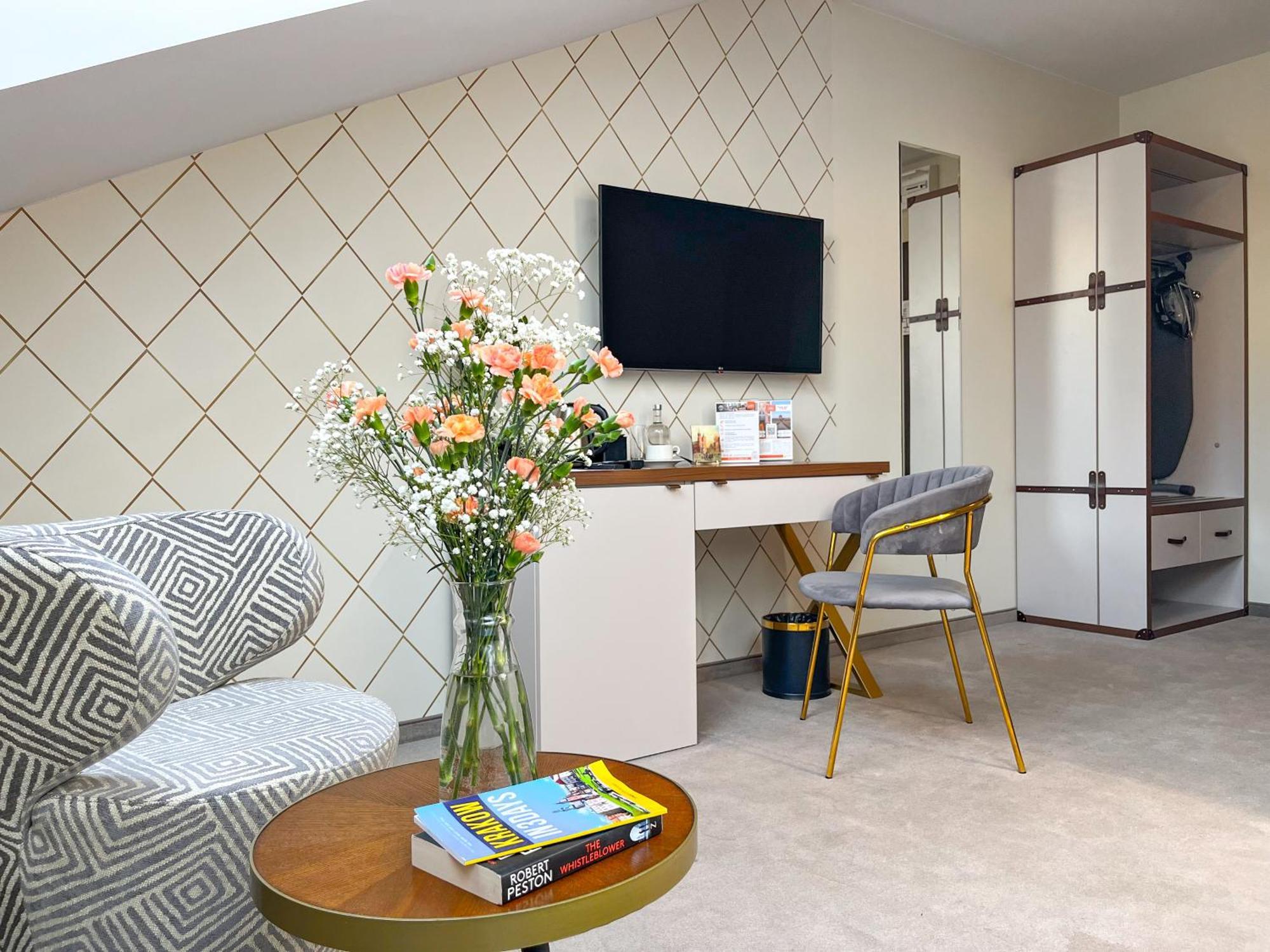 Xerion Hotel (Adults Only) Krakow Ngoại thất bức ảnh